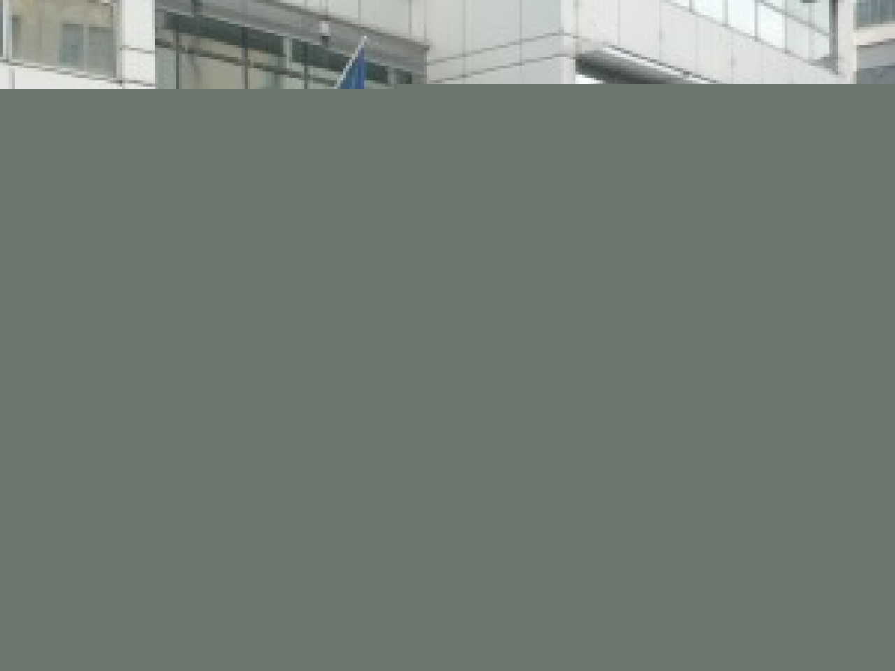 Un hommage à l’enseignante qui s’est immolée jeudi dernier dans un lycée à Béziers Un hommage à l’enseignante qui s’est immolée jeudi dernier dans un lycée à Béziers