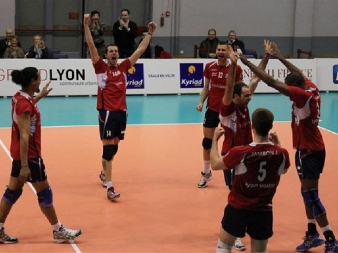 Un r&eacute;sultat prometteur pour l&rsquo;ASUL volley
