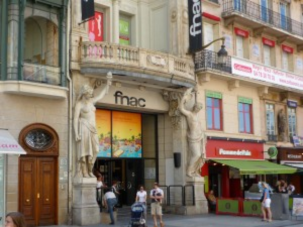 Une partie des salariés des FNAC Bellecour et Part-Dieu étaient en grève samedi Une partie des salariés des FNAC Bellecour et Part-Dieu étaient en grève samedi