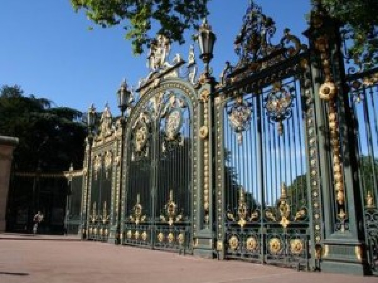 Une vraie mixité sociale dans un immeuble d’un quartier riche