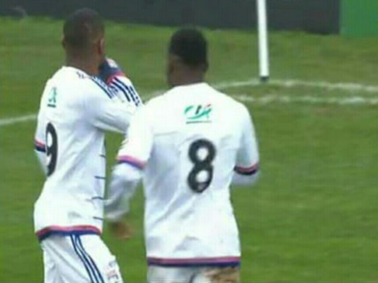 Beauvue s’en prend aux supporters de l’OL après son but à Limoges Beauvue s’en prend aux supporters de l’OL après son but à Limoges