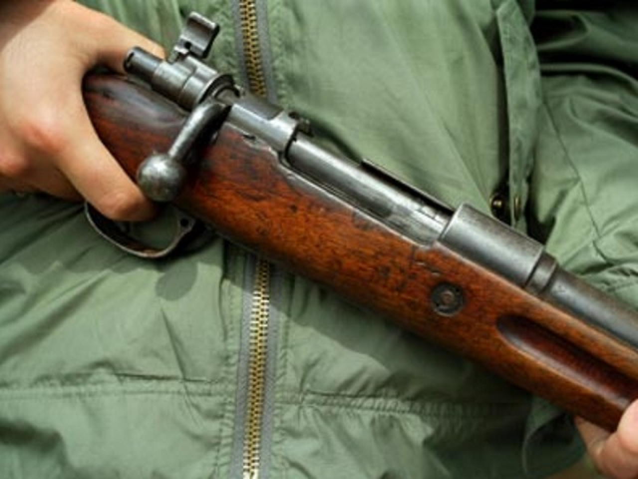 Rhône : le chasseur tire sur une mère et sa fille puis prend la fuite Rhône : le chasseur tire sur une mère et sa fille puis prend la fuite