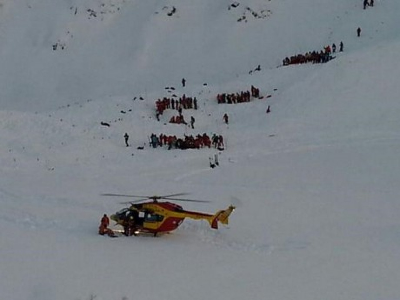 Avalanche mortelle aux Deux Alpes : le professeur qui encadrait le groupe placé en garde à vue Avalanche mortelle aux Deux Alpes : le professeur qui encadrait le groupe placé en garde à vue