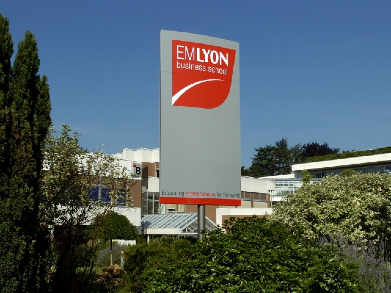 L&rsquo;EM Lyon s&rsquo;exporte en Asie