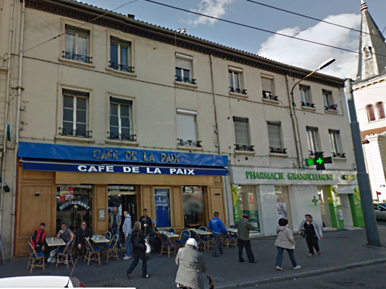 Villeurbanne : un immeuble menace de s’effondrer dans le quartier de Grandclément Villeurbanne : un immeuble menace de s’effondrer dans le quartier de Grandclément