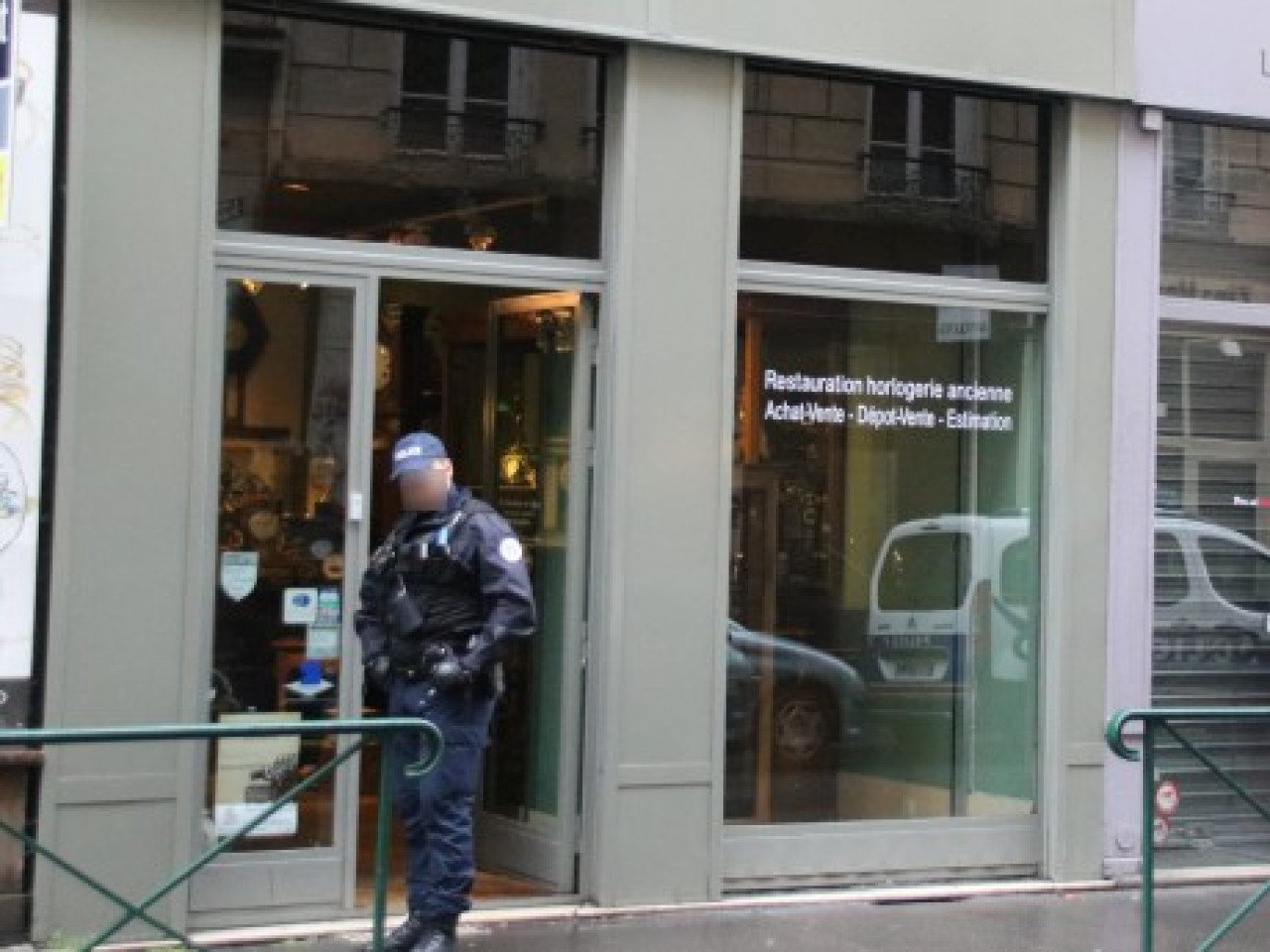 Braquage d’une horlogerie à Lyon : le gérant blessé est hors de danger Braquage d’une horlogerie à Lyon : le gérant blessé est hors de danger
