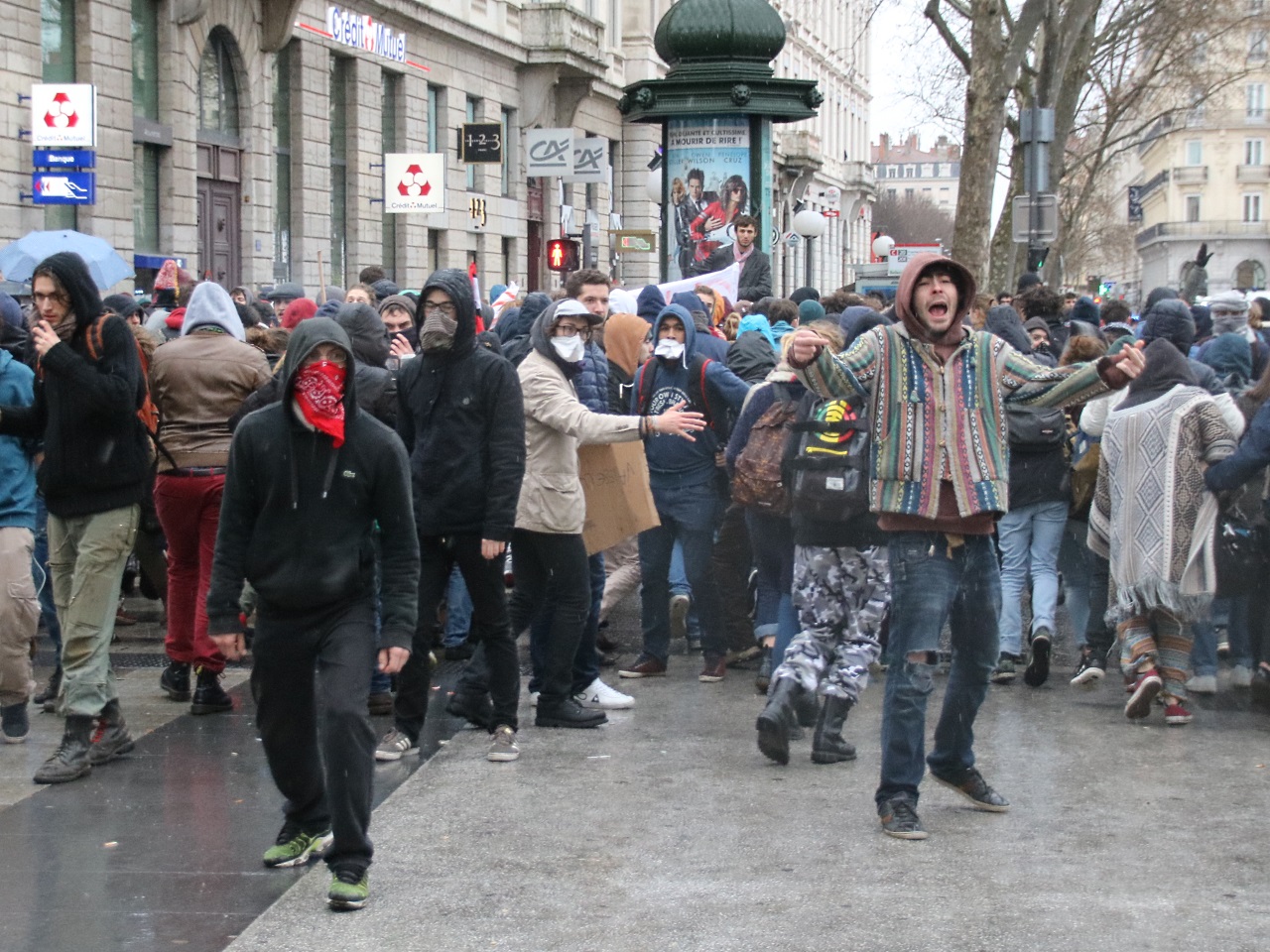 Loi Travail : trois manifestants violents présentés au parquet de Lyon Loi Travail : trois manifestants violents présentés au parquet de Lyon
