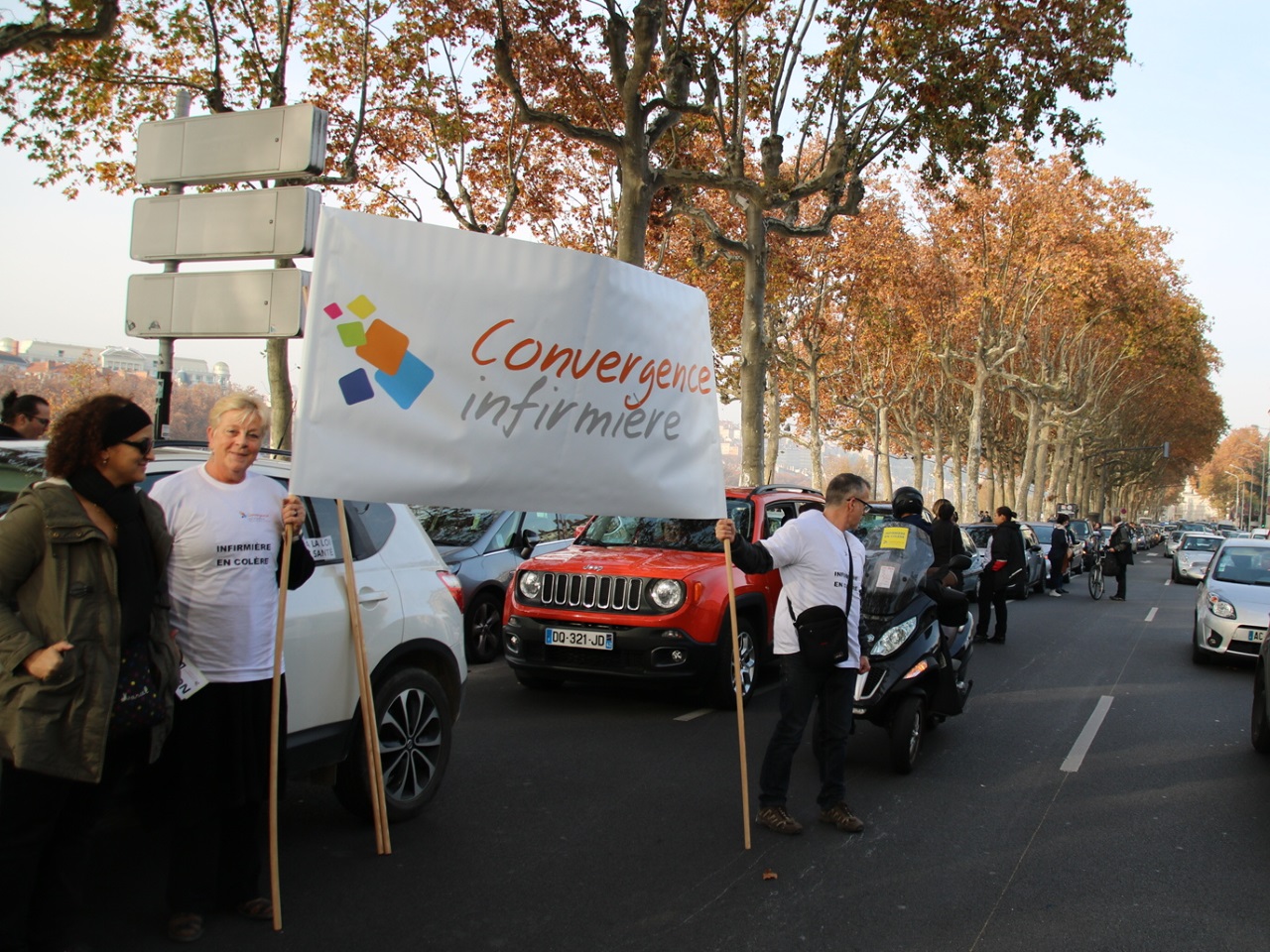 Attentats de Paris : les médecins stoppent leur grève partout en France