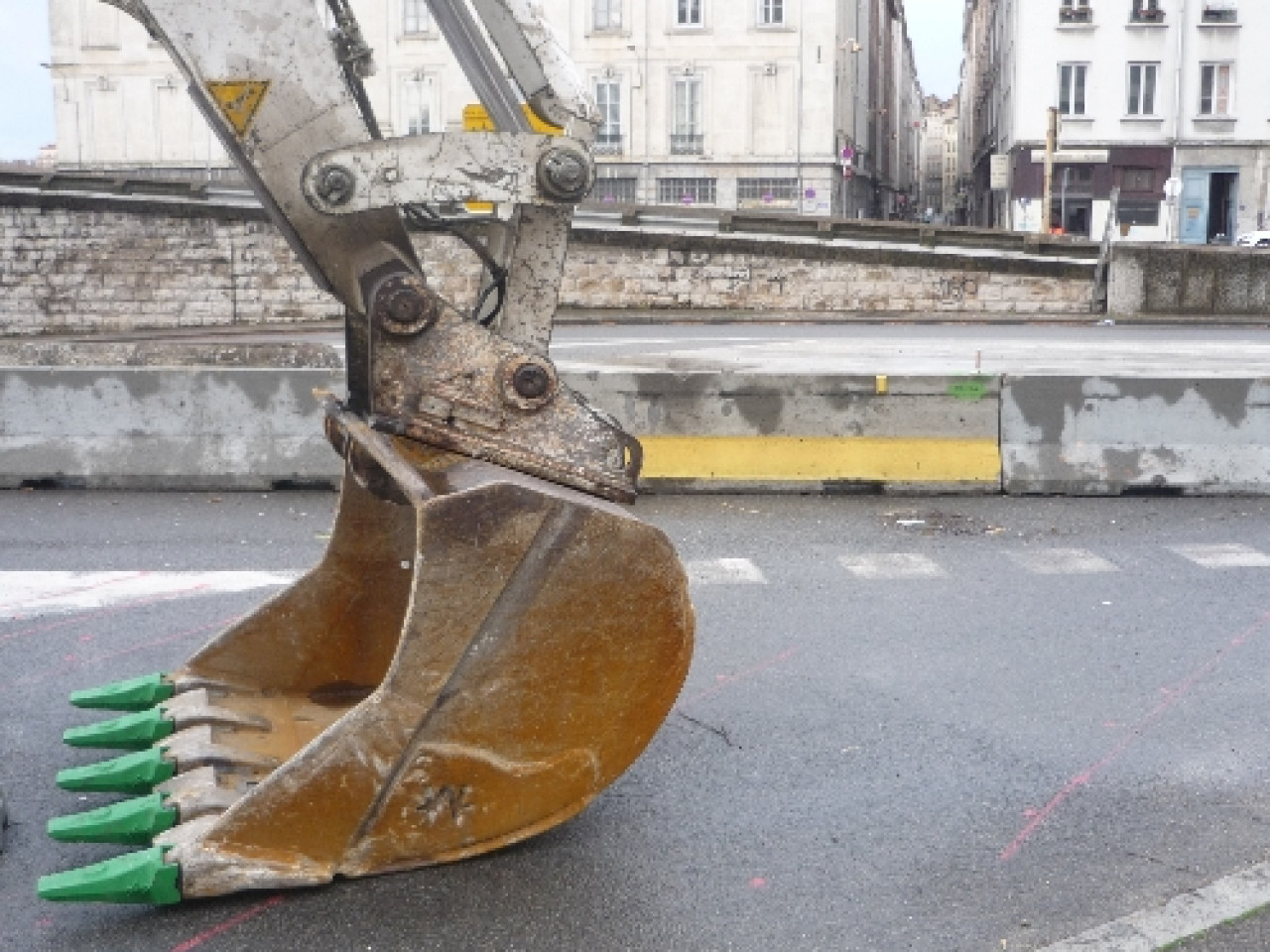 Tassin La Demi Lune :  lourds travaux sur l'avenue Charles de Gaulle