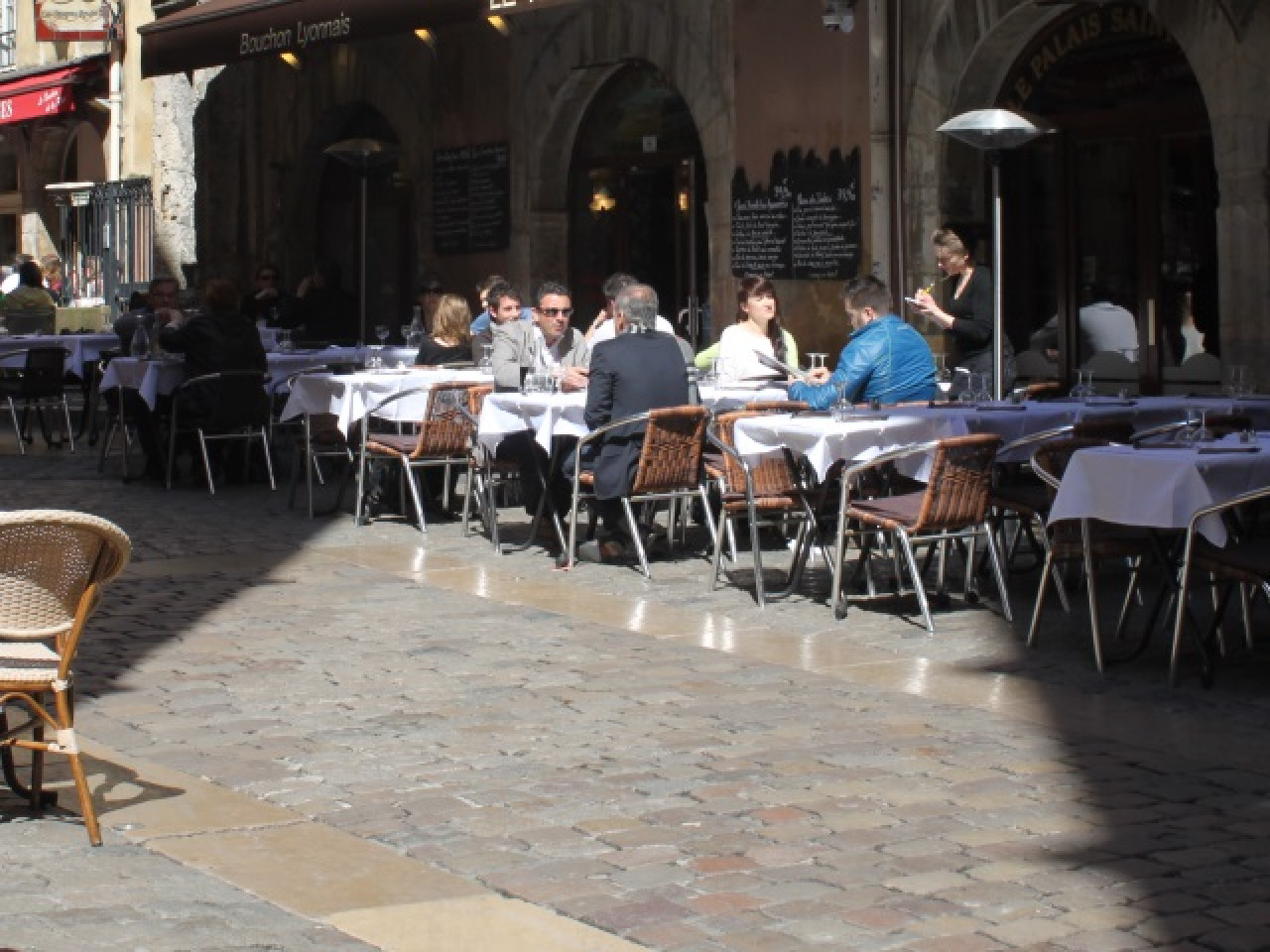 Restaurants dansants, boxe et clubs &eacute;changistes : les loisirs les plus recherch&eacute;s dans le Rh&ocirc;ne