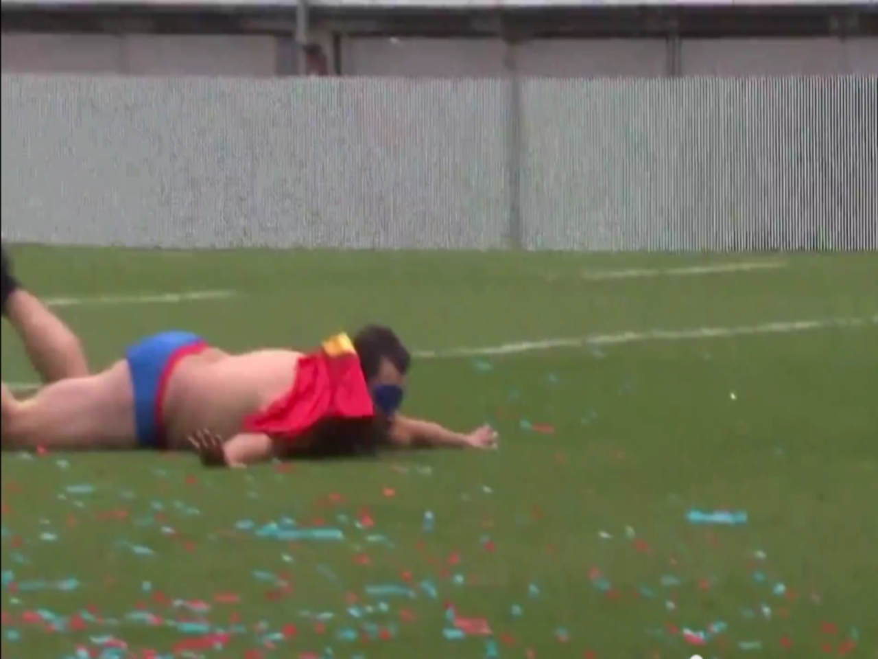 Superman en slip : la plainte a été classée sans suite Superman en slip : la plainte a été classée sans suite