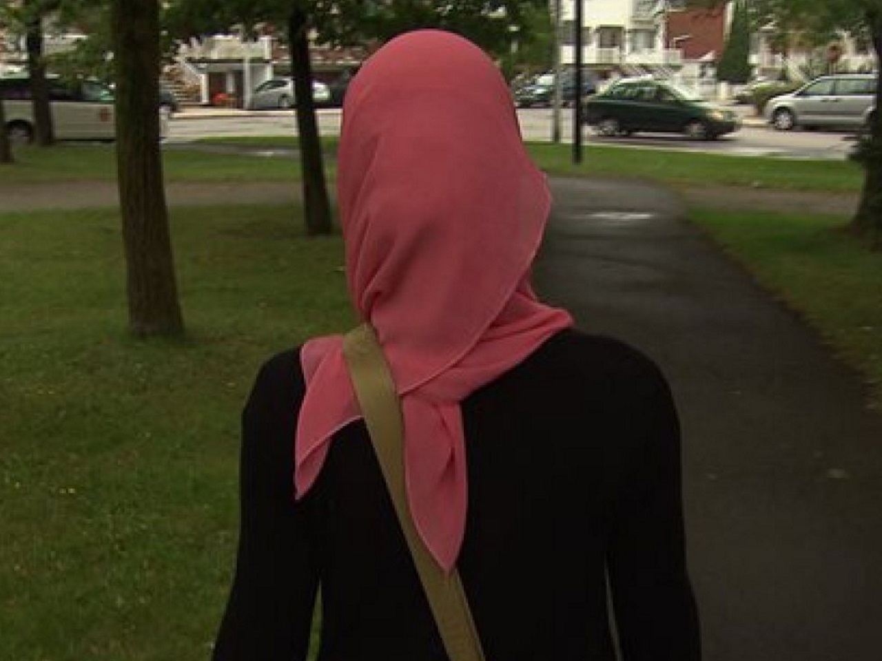 Adolescente voilée refoulée : SOS Racisme Rhône interpelle BlaBlaCar