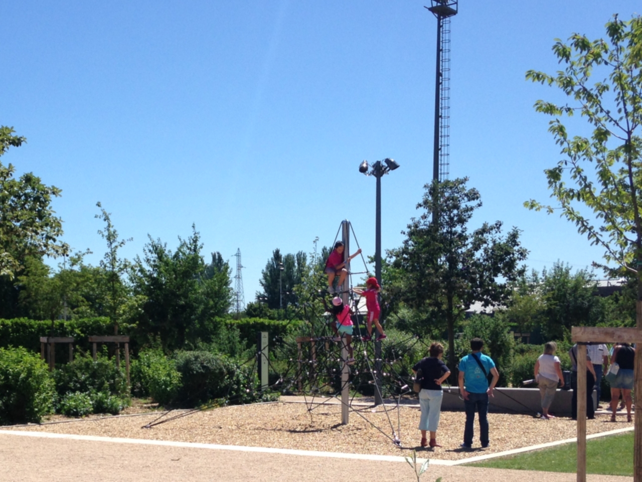 Lyon s’engage pour des aires de jeux sans tabac