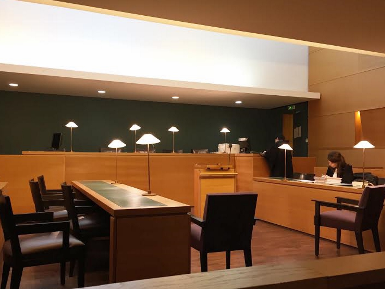 De la prison ferme requise dans l’affaire des indics de Neyret