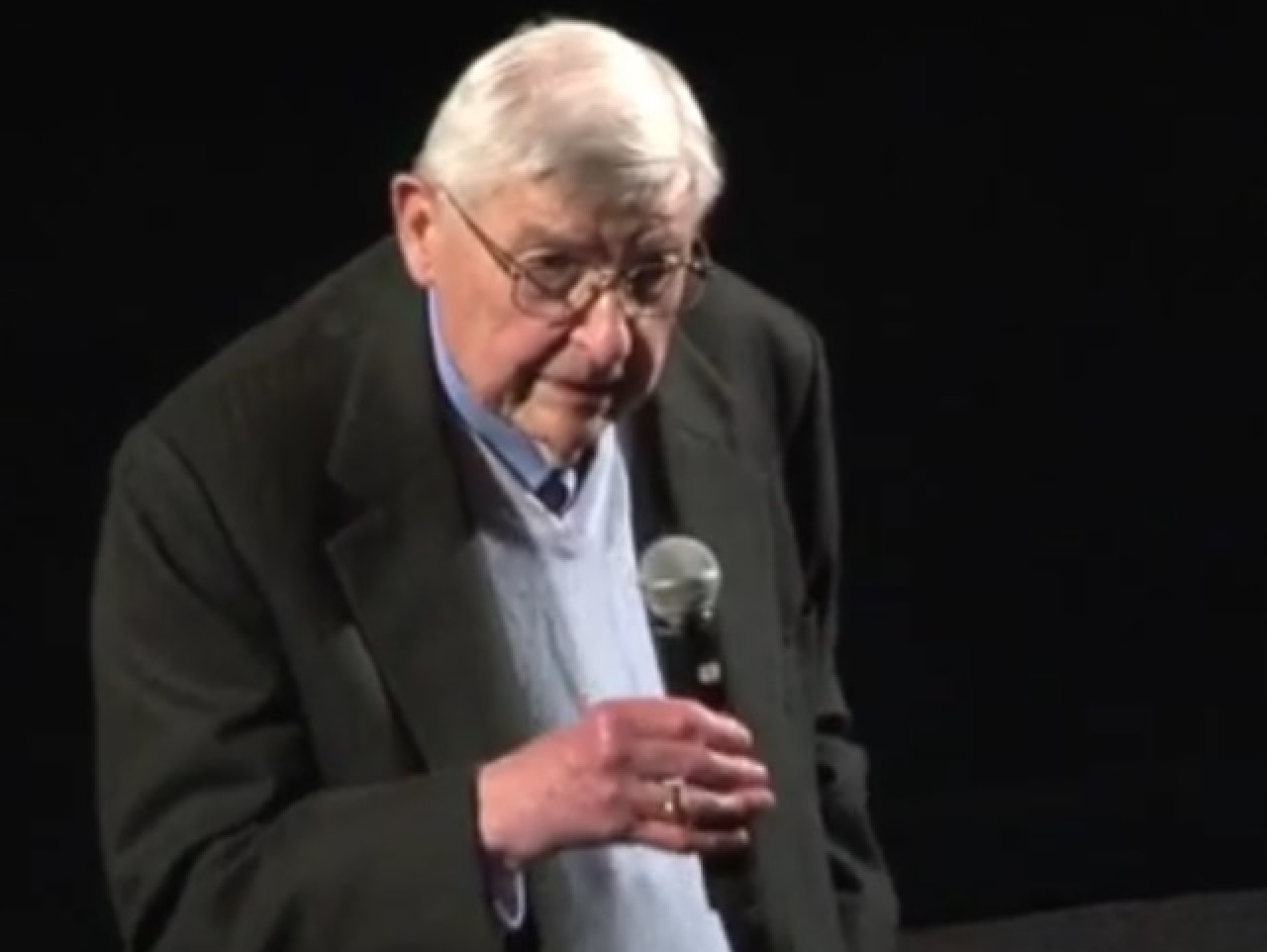 Grand historien du cinéma français, Raymond Chirat est décédé à Lyon