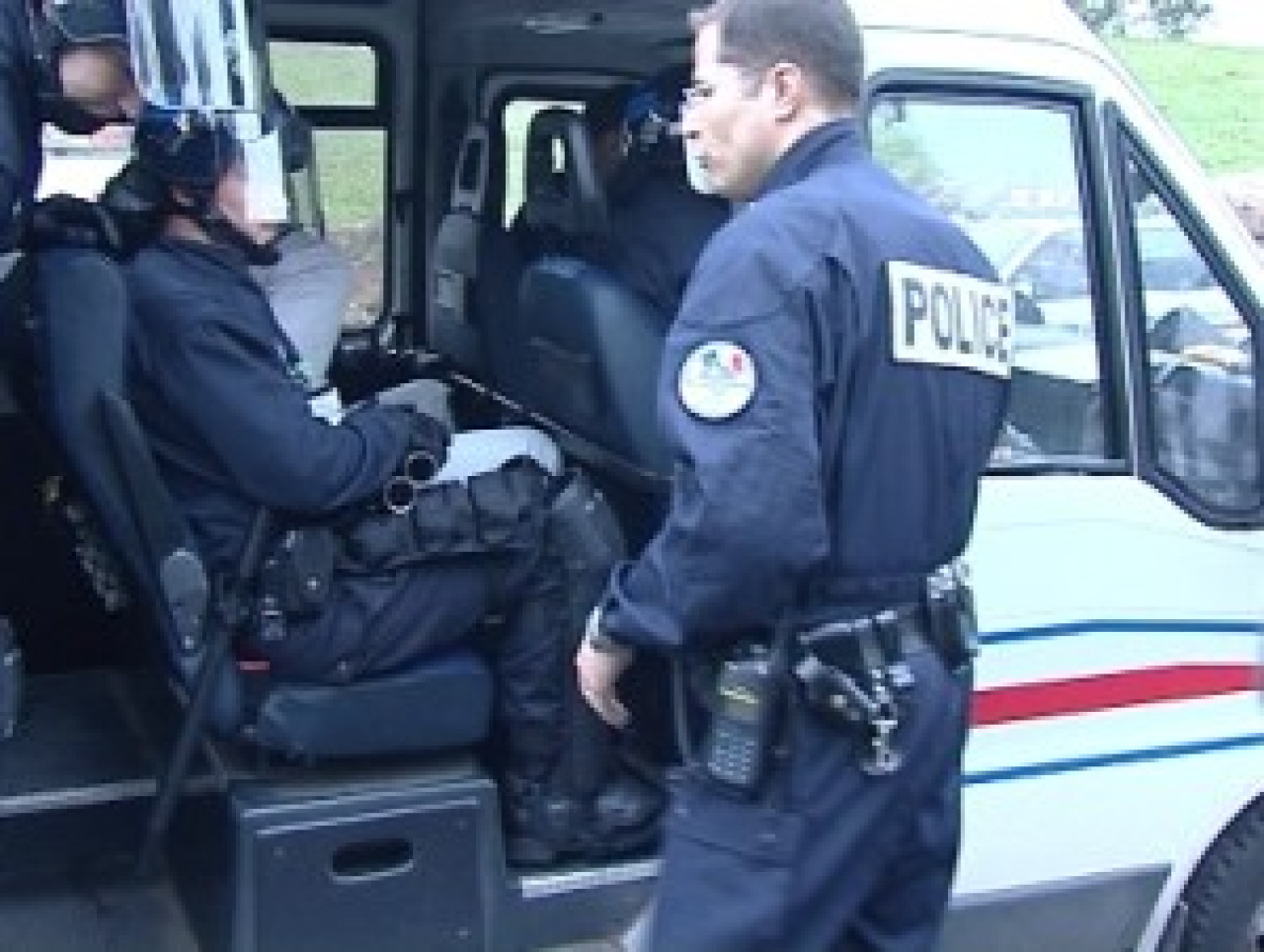 Braquage raté d'un distributeur de billets à Neuville Braquage raté d'un distributeur de billets à Neuville