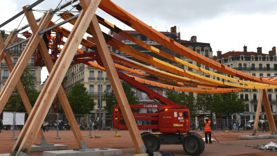 Des dégradations sur l'oeuvre de la place Bellecour à Lyon | mLyon