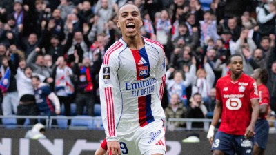 L'OL s'impose sans éclat contre Lille et se replace dans la course au podium | mLyon