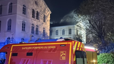 Les Chartreux victimes d'un incendie à Lyon : 150 élèves évacués de l'internat en flammes | mLyon
