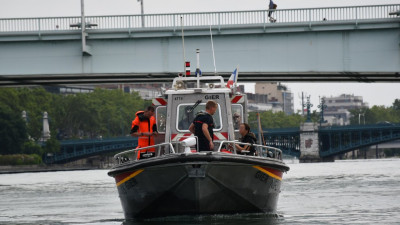 Lyon : il dérivait sur la Saône sur un matelas de lit | mLyon