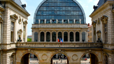 Manifestation devant l'Opéra de Lyon ce mercredi soir | mLyon