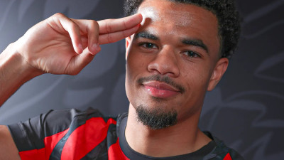 OL : Zachary Athekame attendu en prêt pour renforcer le couloir droit | mLyon