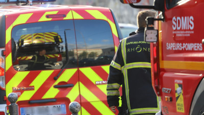 Près de Lyon : un incendie touche une entreprise, un blessé grave | mLyon