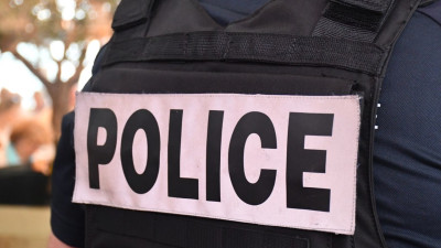 Vénissieux : un homme se jette dans le vide avec son enfant dans les bras | mLyon