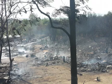 Après l'incendie du camp de Roms, le maire de Saint-Priest réclame son expulsion