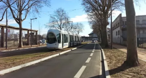 Réseau TCL renforcé pour l'ouverture des centres commerciaux ce lundi