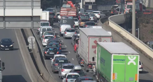 Vacances de la Toussaint : encore du monde ce week-end sur les routes de Rhône-Alpes