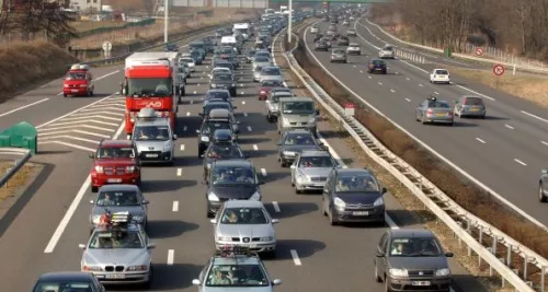 Vacances de la Toussaint : un samedi orange sur les routes de Rhône-Alpes