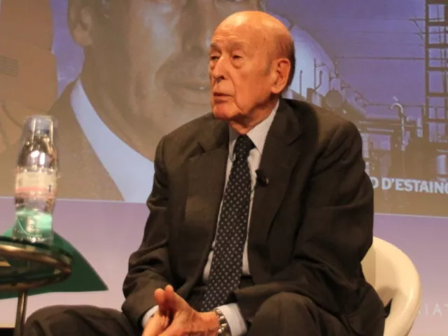 Valéry Giscard d'Estaing fait salle comble à l'EMLyon